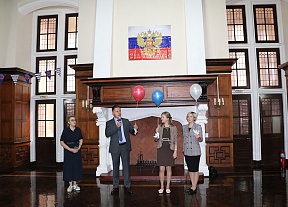 Sobre la participación del Embajador Extraordinario y Plenipotenciario de la Federación de Rusia Dmitry Feoktistov en los eventos con motivo de la celebración del Día Internacional de la Paz en el Colegio adjunto a la Embajada de Rusia en Argentina