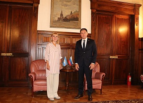 El Embajador de Rusia se reúne con la Directora General del Teatro Colón El Embajador de Rusia se reúne con la Directora General del Teatro Colón